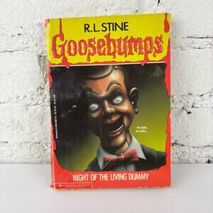 Vintage 90’s R.L. Stine Goosebumps Night Of The Living Dummy Book #7
